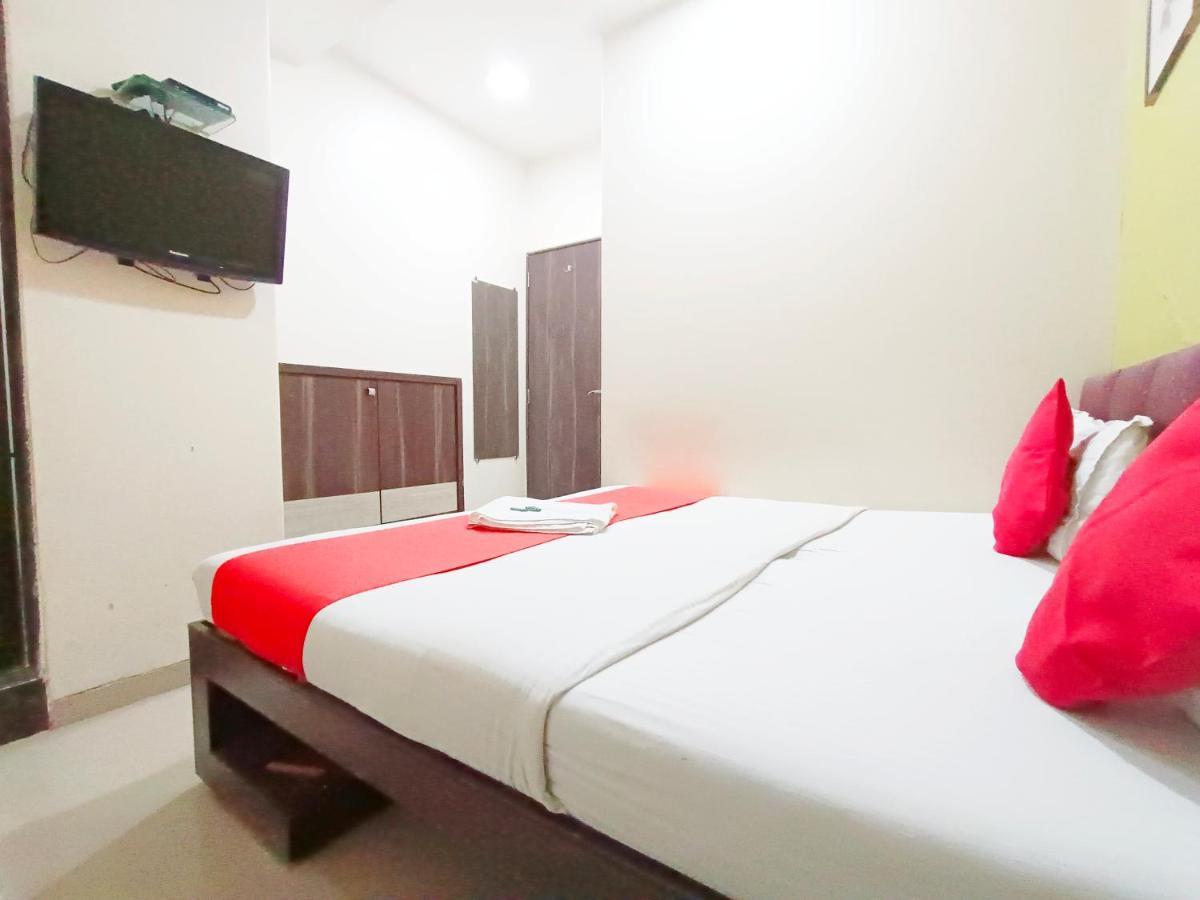 Hotel Amfahh - Andheri West Railway Station - Mumbai — Photos 1